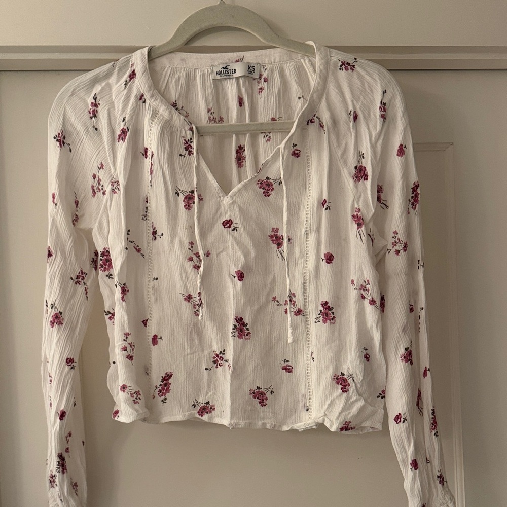 Hollister White and Pink Floral Blouse XS